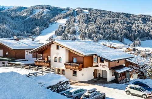 Flachau Apartment | Ferienhaus Eva