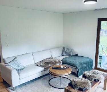 Linthal House | Ferienhaus Granula