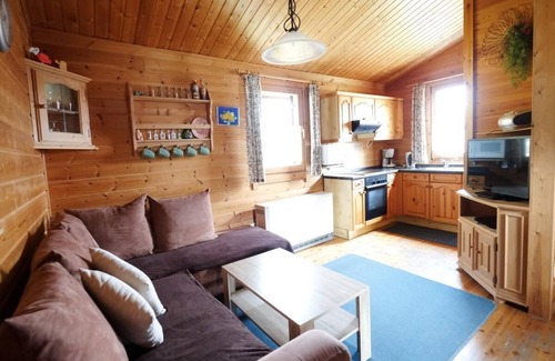 Viechtach House | Ferienhaus Jägerpark Viechtach 14, indoor pool, Wi-Fi and energy costs included