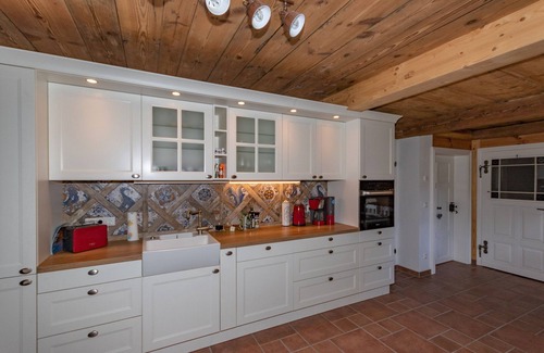Burg-Dorf House | Ferienhaus Libellentraum - Ferienhaus 3 SZ, WZ, Küche, 2 Du/wc
