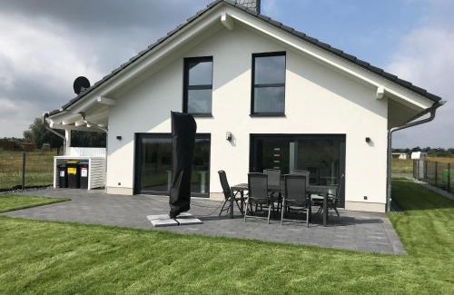 Lobnitz House | Ferienhaus Oskar 100m Entfernung zum See/Strand