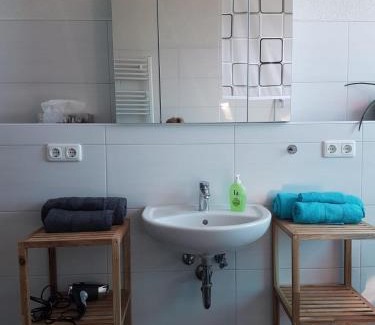 Breitungen Apartment | Ferienwohnung am Kiessee