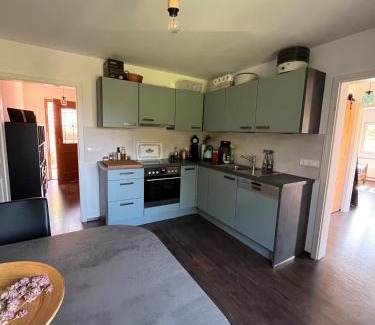 Wollbach Apartment | Ferienwohnung an der Wiese