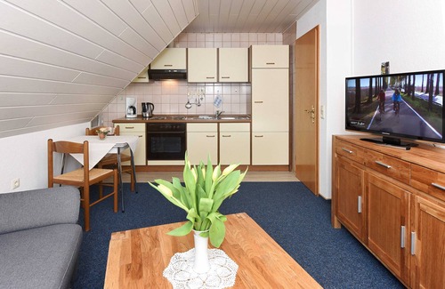 Neuharlingersiel Apartment | Ferienwohnung Wangerooge in der Pension Marlies - Ferienwohnungen in der Hotel-pension Marlies