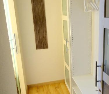 Leubnitz-Neuostra Apartment | Ferienwohnung Ginkgo