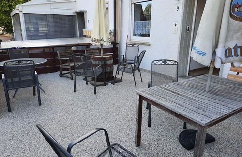 Guenzburg Apartment | Ferienwohnung Hardtwald mit Zwei Schlafzimmer