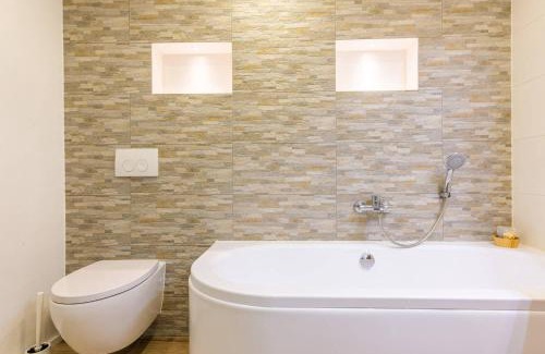 Schliersee Apartment | Ferienwohnung "Hirschbergsuite" - Mit Hotelfrühstück, Sauna, fast direkt am See