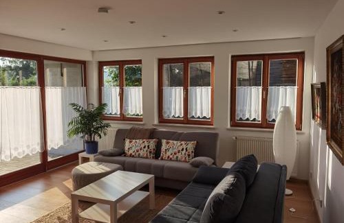 Deggendorf Apartment | Ferienwohnung Im Himmelreich, 83 qm, ruhig gelegen, optimal für Familien, Küche, Waschmaschine und Trockner