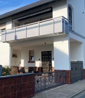 Hamm am Rhein Hotel | Ferienwohnung -Isola Madre