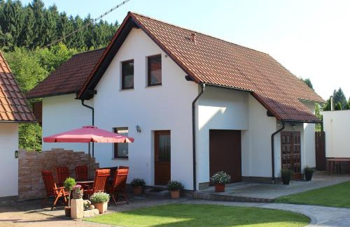 Heles Apartment | Ferienwohnung Nüssleshof