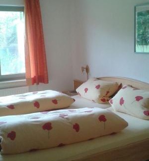 Lippertsreute Apartment | Ferienwohnung Wiesengrund