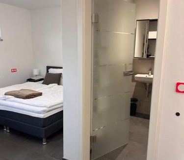 Niederalteich House | Ferienzimmer Frank, Self-Check-in nach 21Uhr