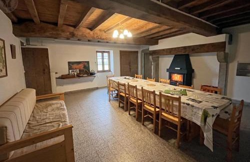 Le Crozet House | Ferme Fortifiée au cœur des Monts de la Madeleine avec Jardin Privatif - FR-1-496-100