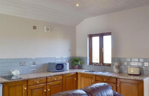 Nuneaton House | Fern Lodge - Uk13321