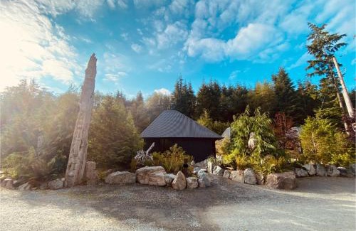 Port Renfrew House | Fern's Edge