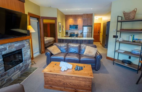 East Kootenay Condo | Fernie - Timberline Lodges Juniper #637