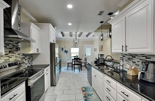 Aransas Pass Cottage | Ferryman's Landing