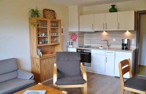 Silberberg Apartment | Fewo 52qm für 2 Personen. Wohlfühlgarten mit Sonnenliegen.