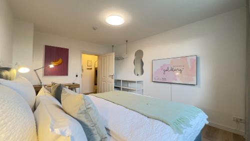 Stadtbezirk Nord Apartment | Fewo GOLDBERG, Balkon, SmartTV