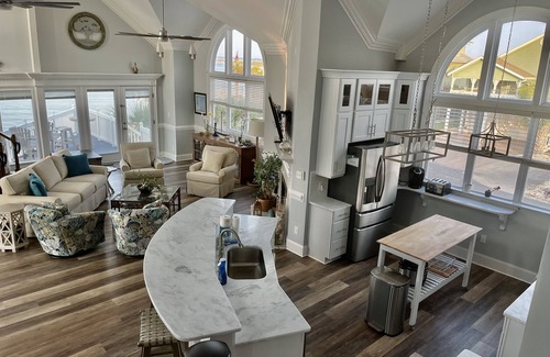 North Myrtle Beach House | FewStar of the Sea at the point in Cherry Gove