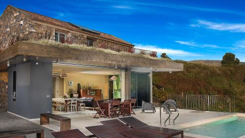 Prazeres Villa | Fig Tree House