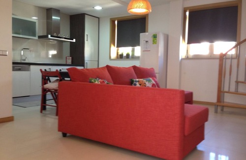 Figueira da Foz Apartment | Figueira Duplex Praia Buarcos, wi-fi, cable Tv