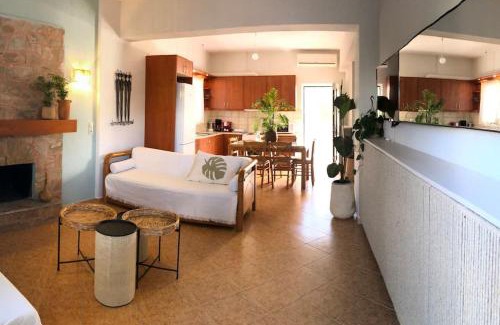 Myrtos House | Fillosia