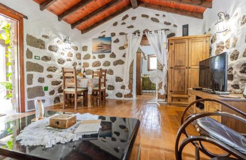La Aldea de San Nicolas House | Finca Arenales by Villas Rivero