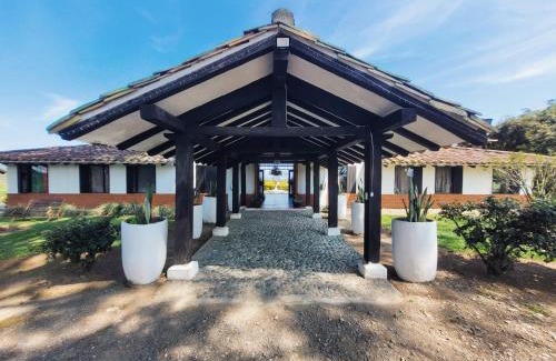 Palestina Villa | Finca Doña Ana