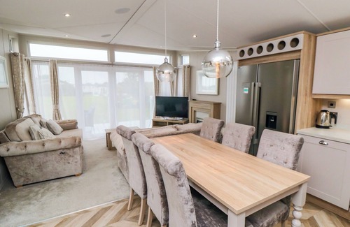 Cayton Bay Cottage | FINCH 65, family friendly, country holiday cottage in Cayton Bay