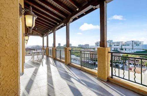 Cupecoy Apartment | Fine 3 BR Oceanview Penthouse in Prime Location - La Perla Sky