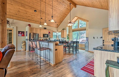 Groom Creek House | Fire Pit, Deck and Grill Serene Prescott Cabin!