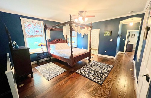 Jefferson Other | Firefly Hill - Renovated farmhouse with large backyard - sleeps 8