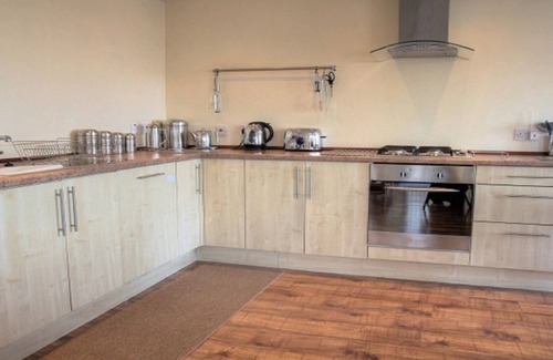 Conon Bridge Cottage | Firth Cottage - stunning views in a peaceful but convenient location