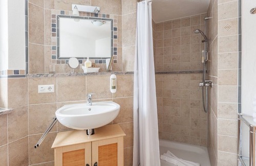 Aulendorf Apartment | Fischerhaus, 65qm, 2 Schlafzimmer, max. 2 Erwachsene + 3 Kinder