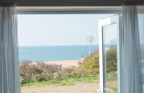 West Bexington Ski Chalet | Fisherman's Daughter