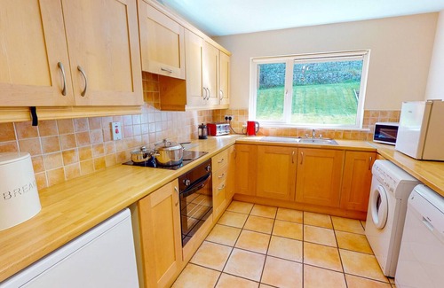 Dunmore East House | Fishermans Grove Holiday Home - 3 Bed - Pet Friendly
