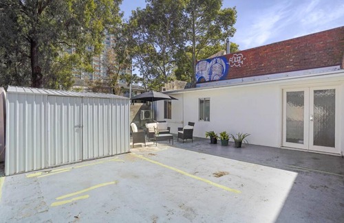 Fitzroy Apartment | Fitzroy Studio central location #169