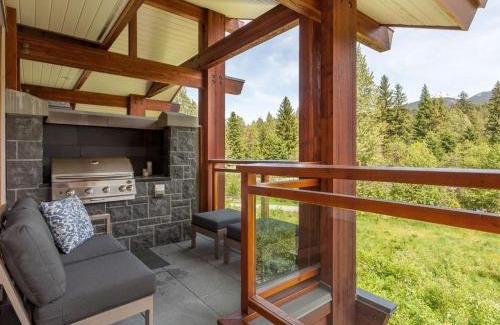 Whistler House | Fitzsimmons Walk 26 by Outpost Whistler