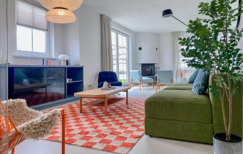 Lemmer House | Five Bedroom Awesome Home In Lemmer
