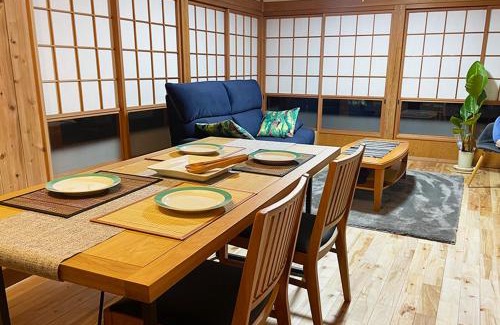 Sanbu-gun House | Five Tree House -九十九里 香取, 海も山も大満喫できるコテージ-