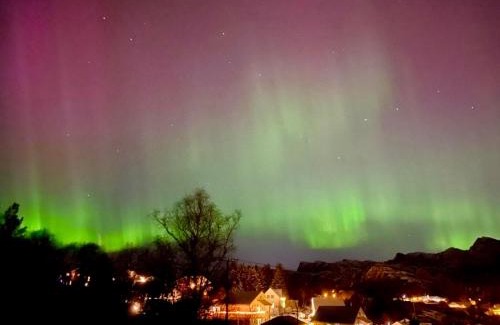 Fjell Apartment | Fjord-View Retreat with Free Parking and Fast Internet