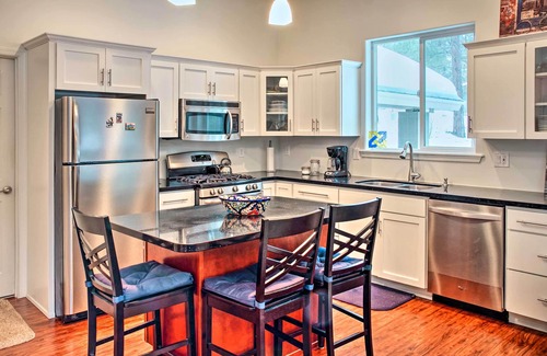 Kachina Village House | Flagstaff Family Retreat w/Patio & Mountain Views
