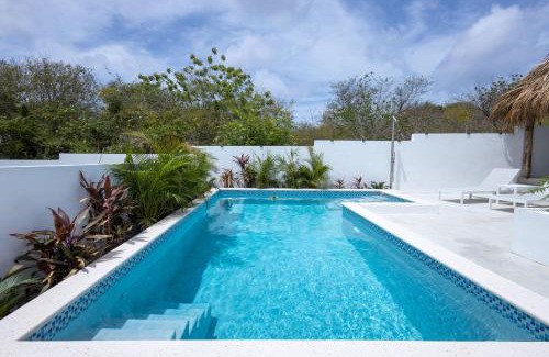 Jan Thiel House | Flamingo Lake Resort