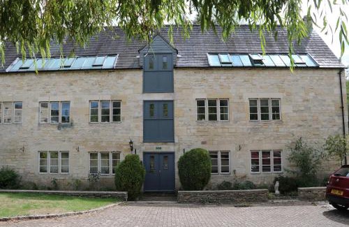 Stroud Apartment | Flat 1 - The Old Mill - Bowbridge Lock - Stroud