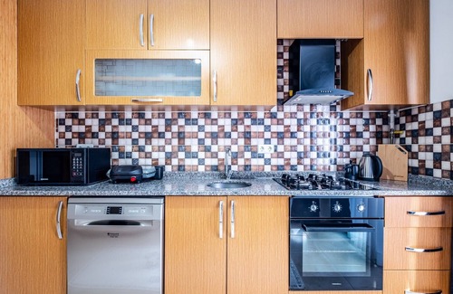 Maltepe Apartment | Flat in Maltepe with Balcony near Shopping Malls