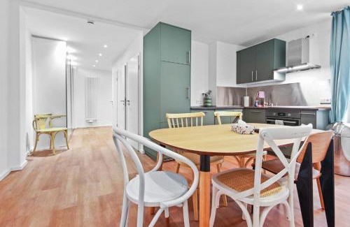 Ludwigsvorstadt-Kliniken Apartment | Flatista Homes - Central Station - 3BR