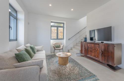 Sao Goncalo House | FLH Papaya Villa with Sea View