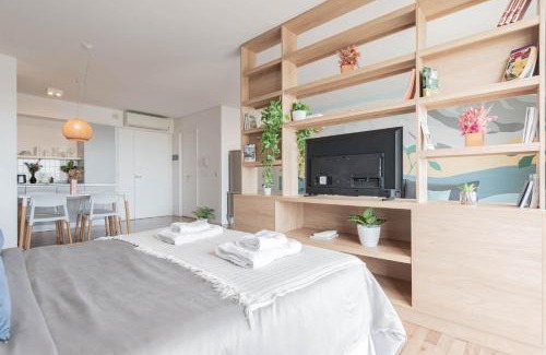 San Telmo Apartment | Fliphaus Azopardo 700 'B' Lux Loft Pool Puerto Madero