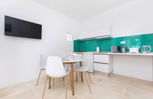 Pajara Apartment | Flor de Hibisco Deluxe Apartments - 6